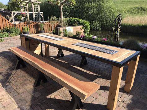 Picknicktafel met ingebouwde BBQ